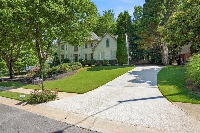4619 Wickford Circle NE, Roswell, GA 30075