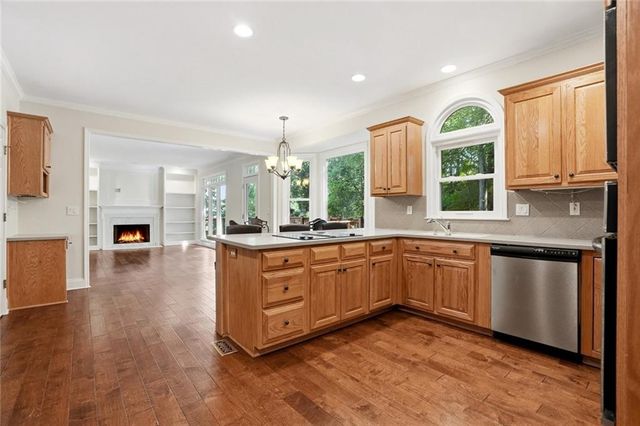 4619 Wickford Circle NE, Roswell, GA 30075