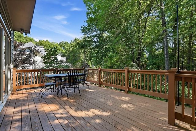 4619 Wickford Circle NE, Roswell, GA 30075
