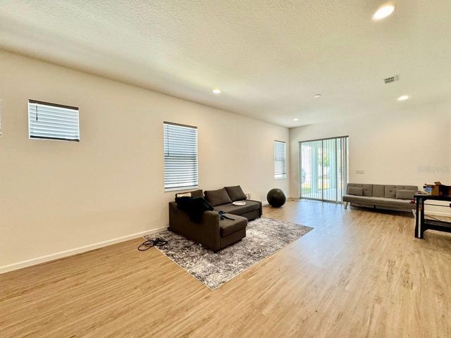 827 WINTERSIDE DRIVE, Apollo Beach, FL 33572