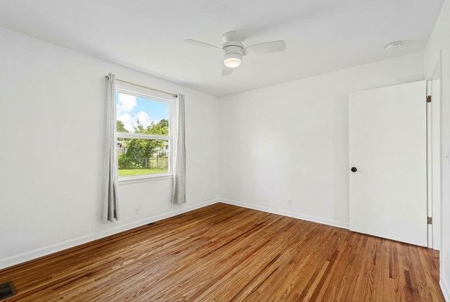 2118 Crystal Dr, Nashville, TN 37210