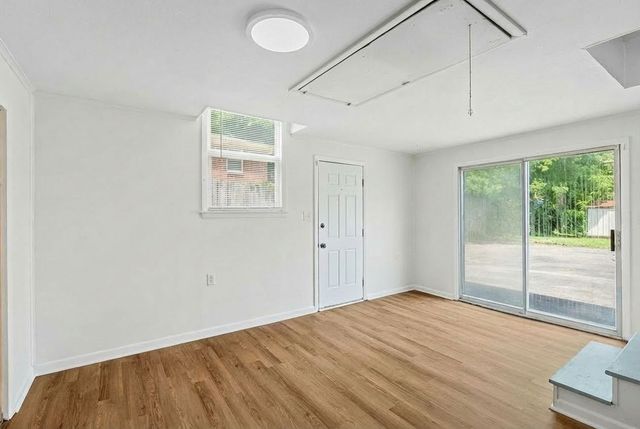 2118 Crystal Dr, Nashville, TN 37210