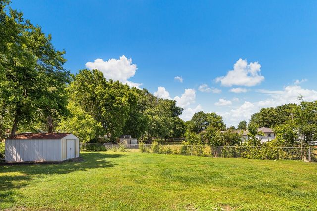 2118 Crystal Dr, Nashville, TN 37210