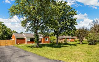 2118 Crystal Dr, Nashville, TN 37210