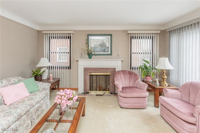 6192 Stanbury Road, Parma, OH 44129