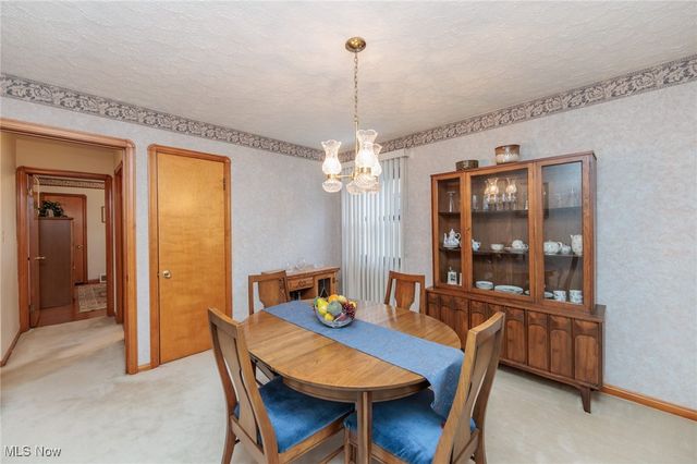 6192 Stanbury Road, Parma, OH 44129