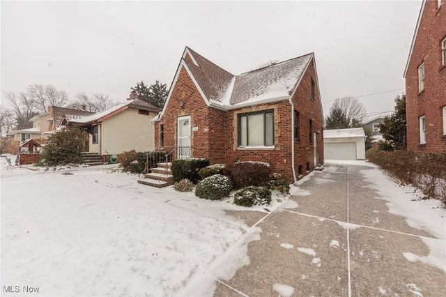 6192 Stanbury Road, Parma, OH 44129