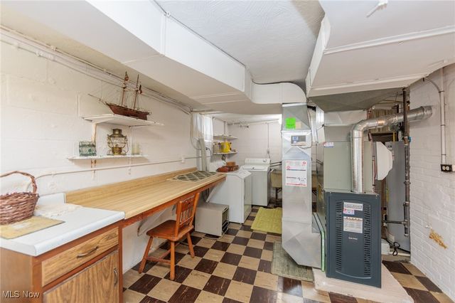 6192 Stanbury Road, Parma, OH 44129