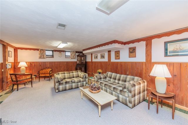 6192 Stanbury Road, Parma, OH 44129