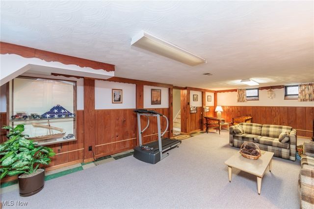 6192 Stanbury Road, Parma, OH 44129