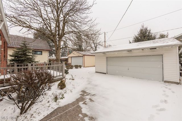 6192 Stanbury Road, Parma, OH 44129