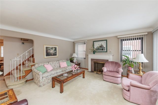 6192 Stanbury Road, Parma, OH 44129