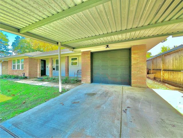 4913 W 43rd Street, Houston, TX 77092