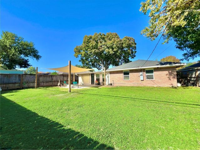 4913 W 43rd Street, Houston, TX 77092