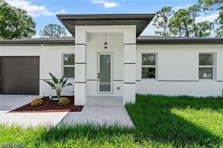 936 Anthony ST E, Lehigh Acres, FL 33974