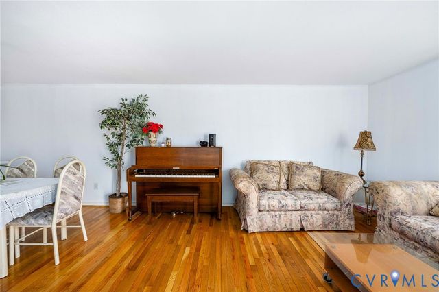 8722 Pine Top Dr, Henrico, VA 23294