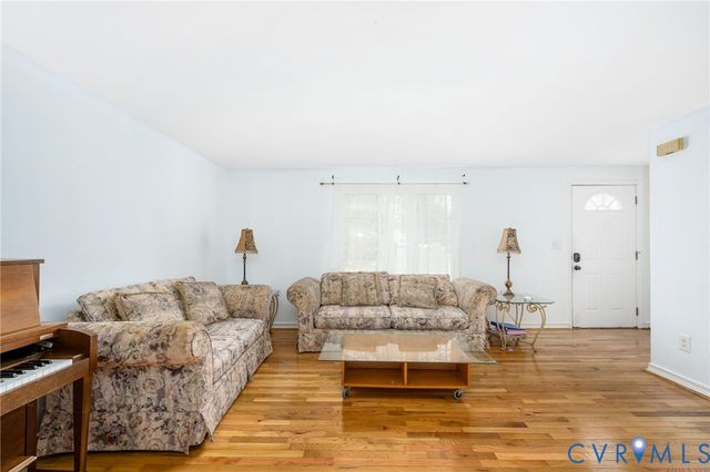 8722 Pine Top Dr, Henrico, VA 23294