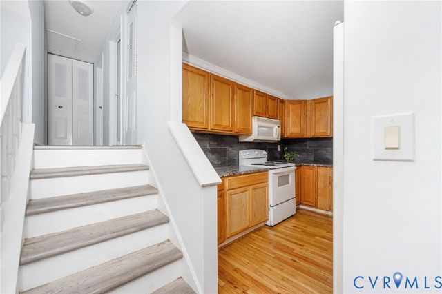 8722 Pine Top Dr, Henrico, VA 23294