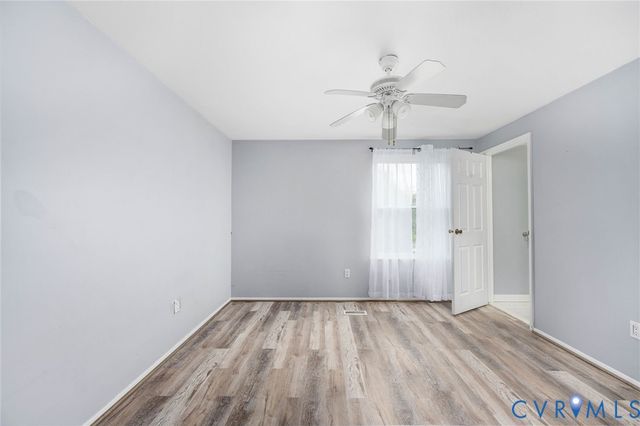 8722 Pine Top Dr, Henrico, VA 23294