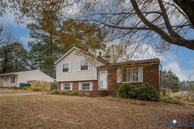 8722 Pine Top Dr, Henrico, VA 23294