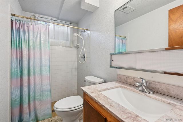 1373 S Cape Way, Lakewood, CO 80232