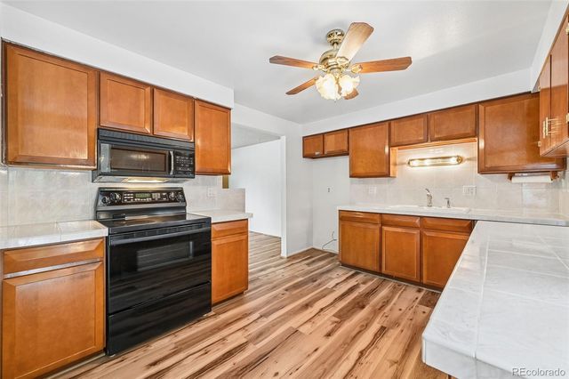 1373 S Cape Way, Lakewood, CO 80232