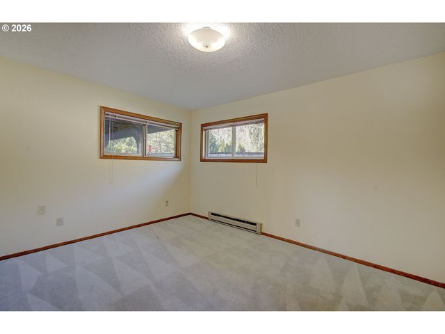 100 INGLEWOOD Dr, Longview, WA 98632