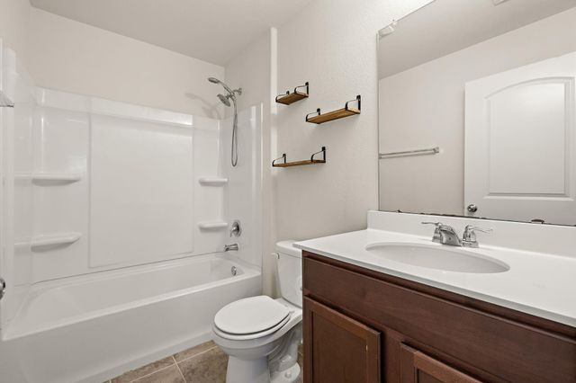 1000 McCormick CV, Hutto, TX 78634