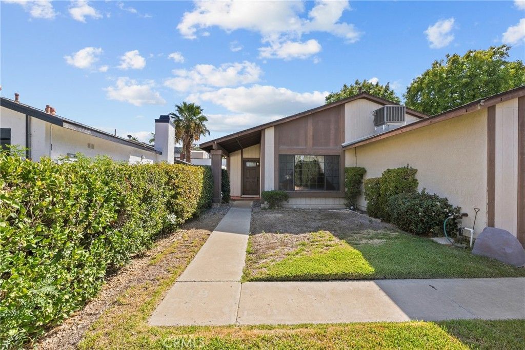 28018 Banjo Circle, Castaic, CA 91384 — photo 4