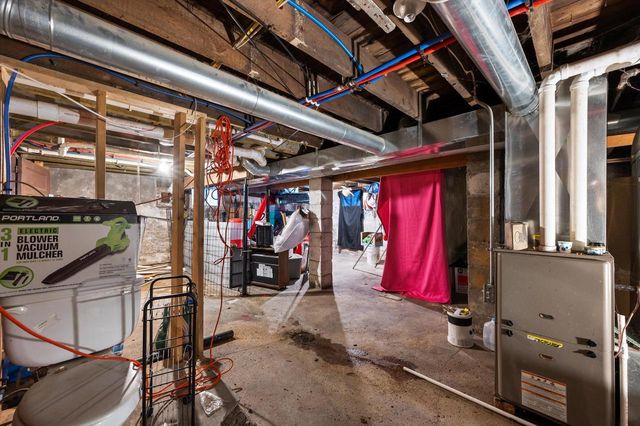 3633 E Martin AVENUE, Cudahy, WI 53110