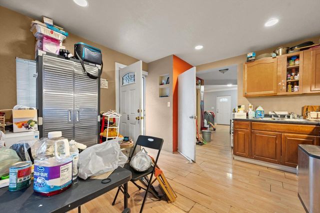 3633 E Martin AVENUE, Cudahy, WI 53110