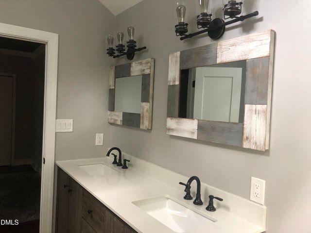 1023 Oak Lake Court, Raleigh, NC 27606