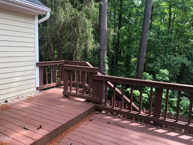 1023 Oak Lake Court, Raleigh, NC 27606