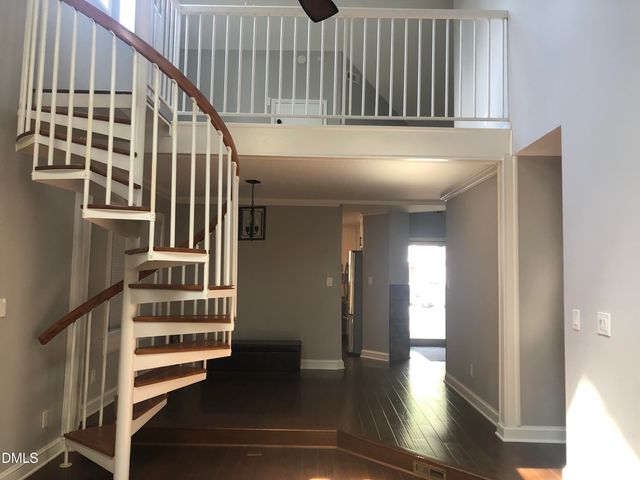 1023 Oak Lake Court, Raleigh, NC 27606