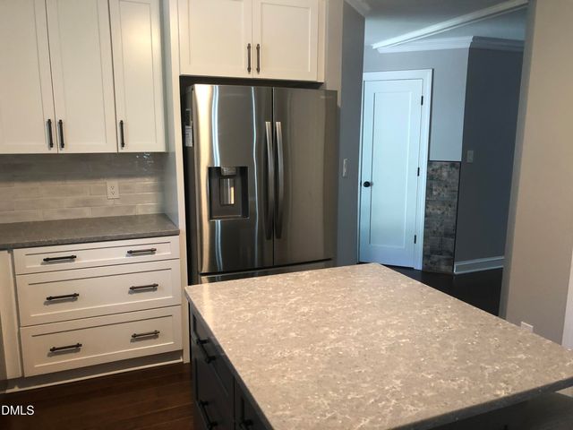 1023 Oak Lake Court, Raleigh, NC 27606