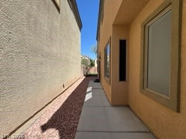 6516 Raven Hall Street, North Las Vegas, NV 89084