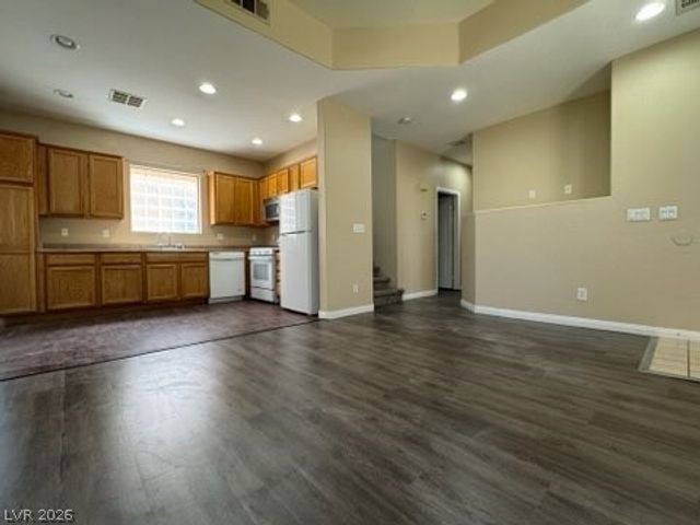 6516 Raven Hall Street, North Las Vegas, NV 89084