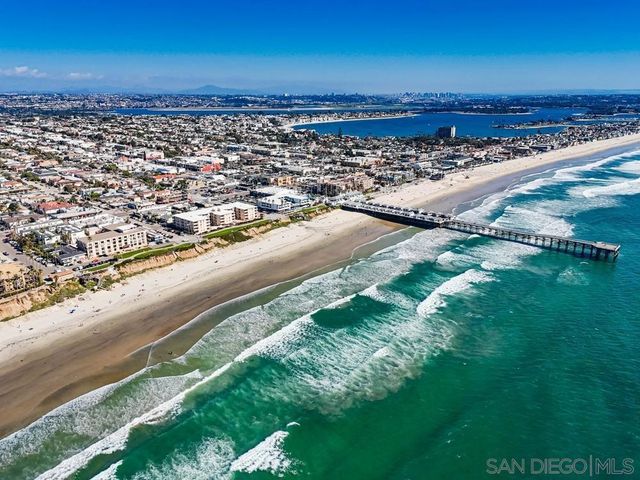 4667 Ocean Blvd 306, San Diego, CA 92109