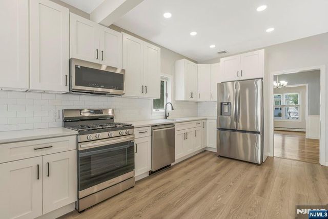 24 Sunderland Avenue, Rutherford, NJ 07070