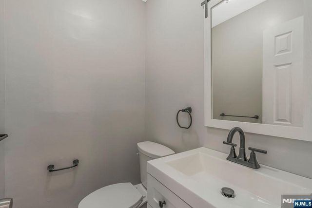 24 Sunderland Avenue, Rutherford, NJ 07070