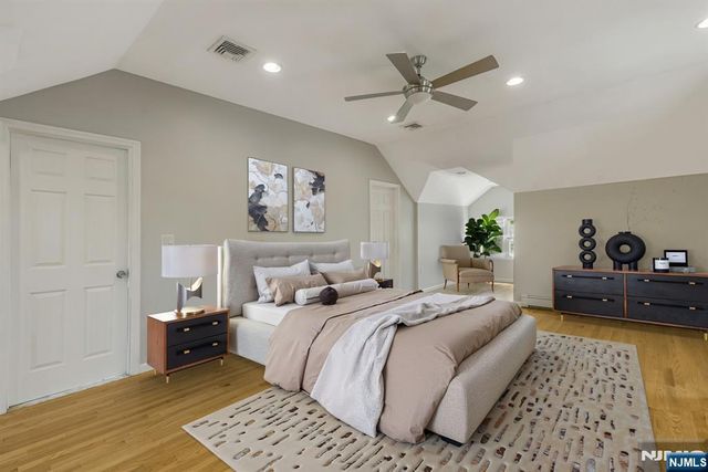 24 Sunderland Avenue, Rutherford, NJ 07070