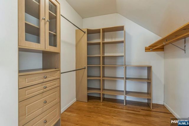 24 Sunderland Avenue, Rutherford, NJ 07070