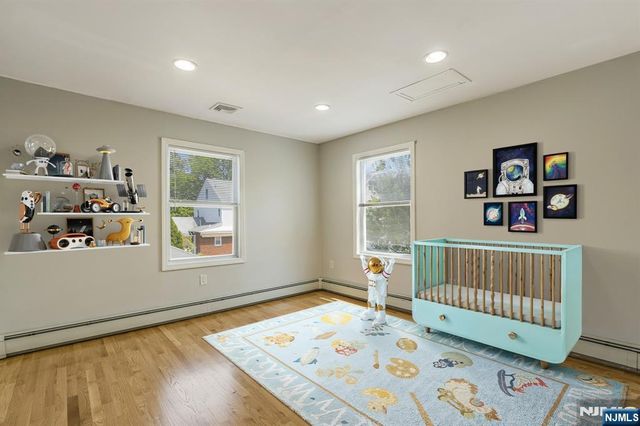 24 Sunderland Avenue, Rutherford, NJ 07070