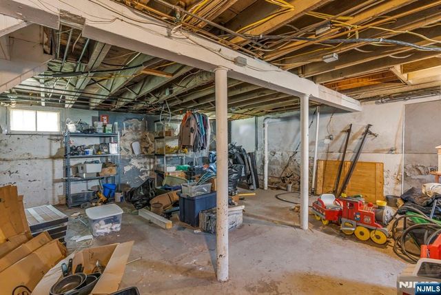 24 Sunderland Avenue, Rutherford, NJ 07070