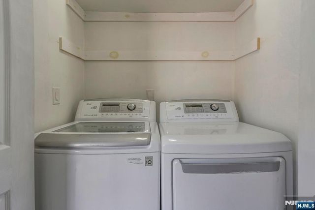 24 Sunderland Avenue, Rutherford, NJ 07070