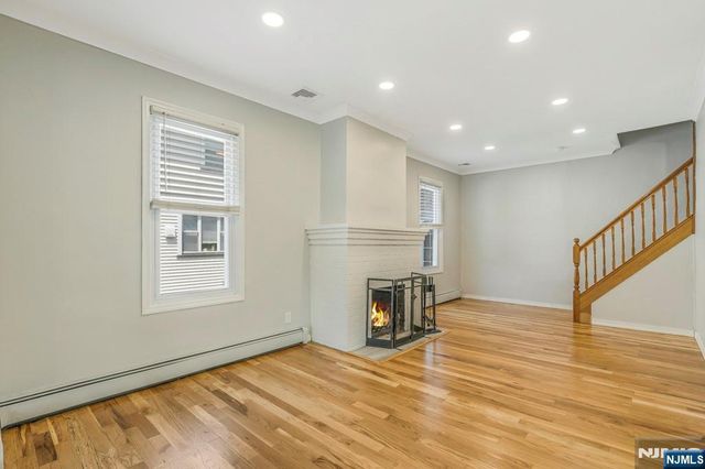 24 Sunderland Avenue, Rutherford, NJ 07070