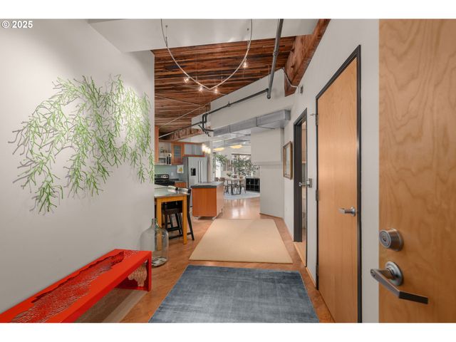 1420 Nw LOVEJOY St 603, Portland, OR 97209