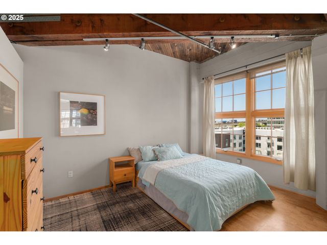 1420 Nw LOVEJOY St 603, Portland, OR 97209