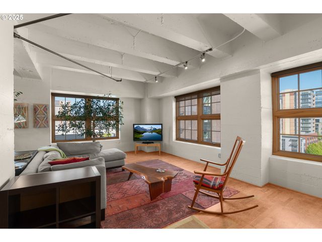 1420 Nw LOVEJOY St 603, Portland, OR 97209