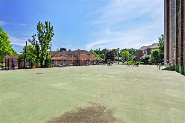 5 Bayard Rd 215, Shadyside, PA 15213